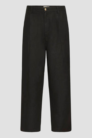 Solid Ethan Tapered Pleat Trousers True Black