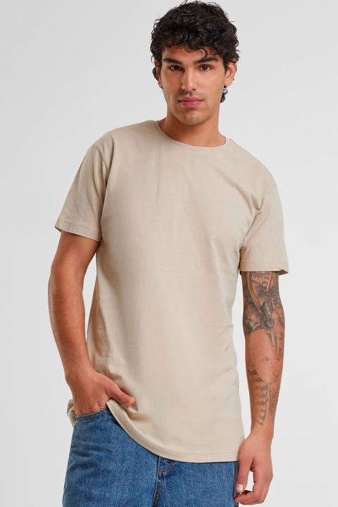 URBAN CLASSICS Shaped Long Tee Sand