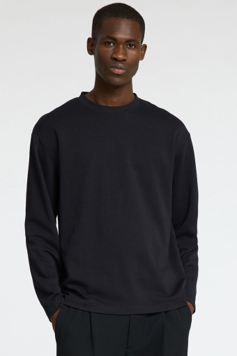 Loose Oscar LS Tee Black